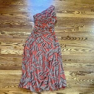 NWT Rosevelvet One-shoulder Ruched Abstract Leaf Print Side Zip Maxi Dress Sz S‎